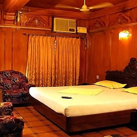 Hotel Sagar Kambam Exterior photo